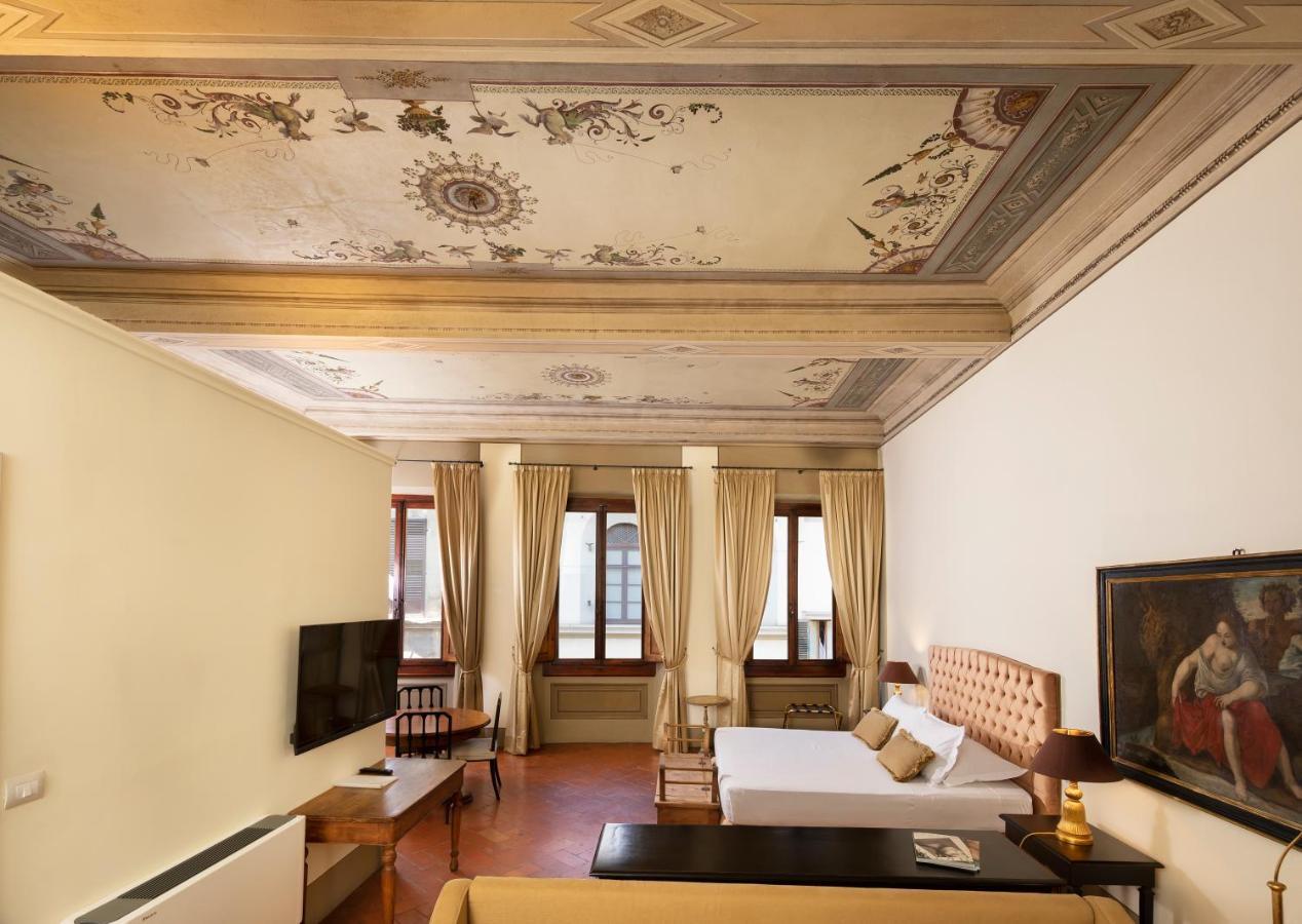 Aparthotel Palazzo Martellini Residenza D'Epoca Florenz Exterior foto
